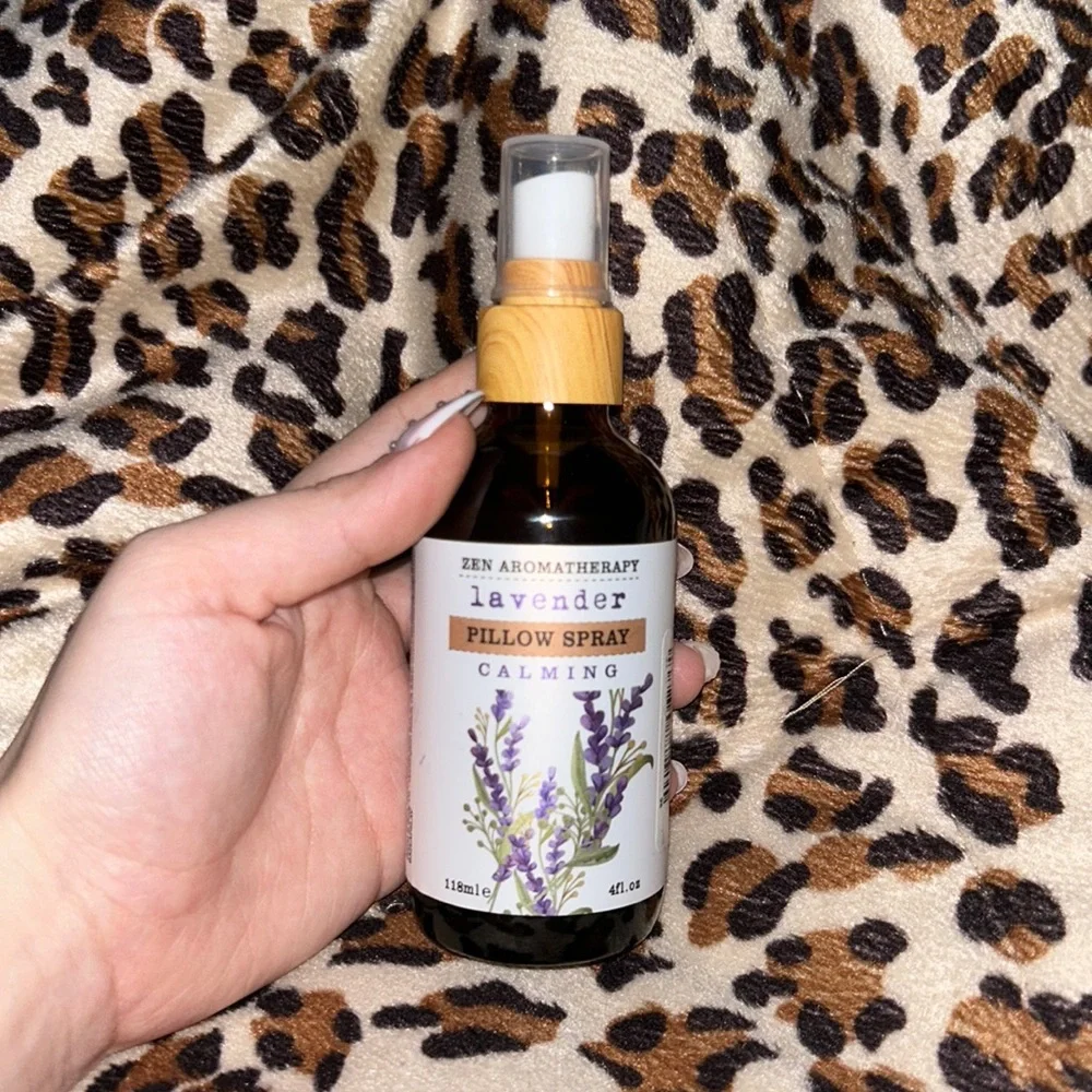 NEW- ZEN AROMATHERAPY LAVENDER CALMING PILLOW SPRAY MIST - Picture 1 of 4